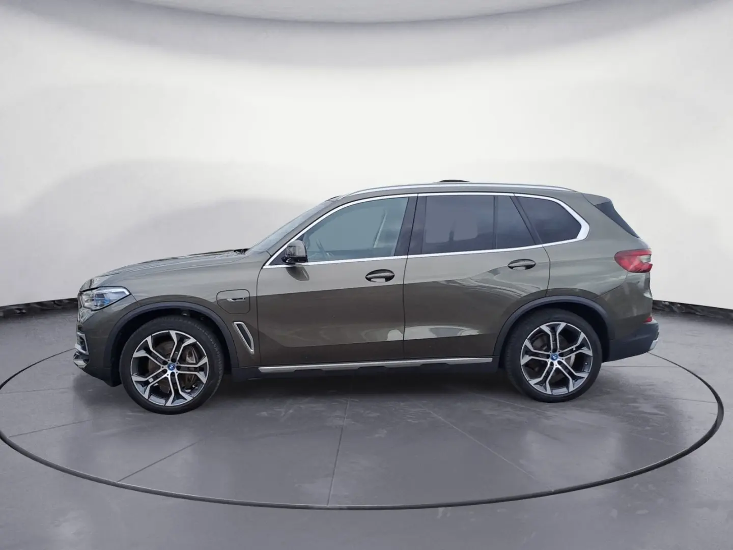 X5 xDrive45e NightVision / Aktivlenkung