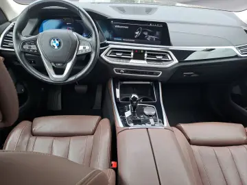 X5 xDrive45e NightVision / Aktivlenkung