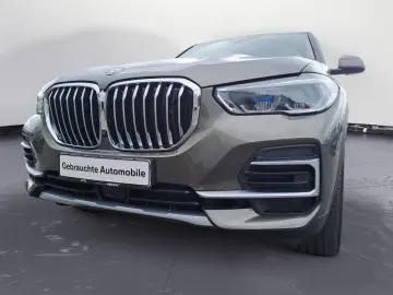 X5 xDrive45e NightVision / Aktivlenkung