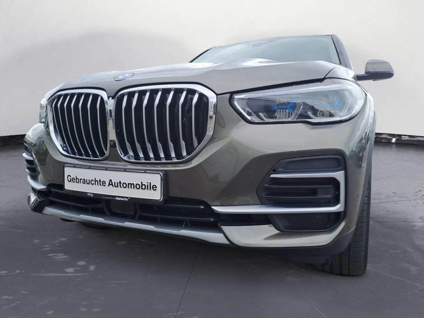 X5 xDrive45e NightVision / Aktivlenkung