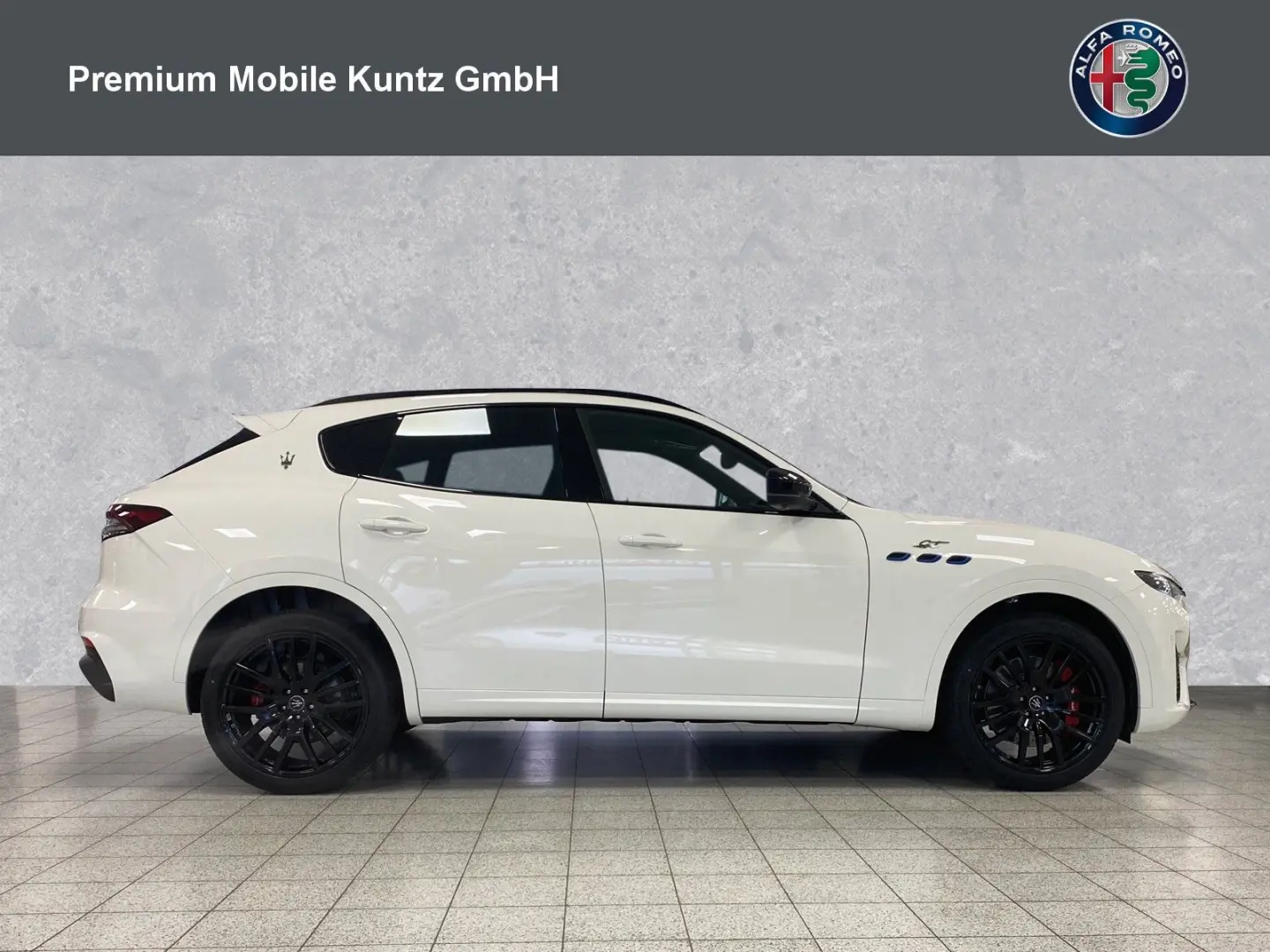 Levante GT Hybrid Pano+AHK