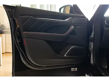 Levante  Modena Ultima*Final Edition*
