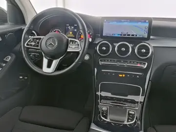 Mercedes-Benz GLC 300e Navi, LED, Tempomat, PDC
