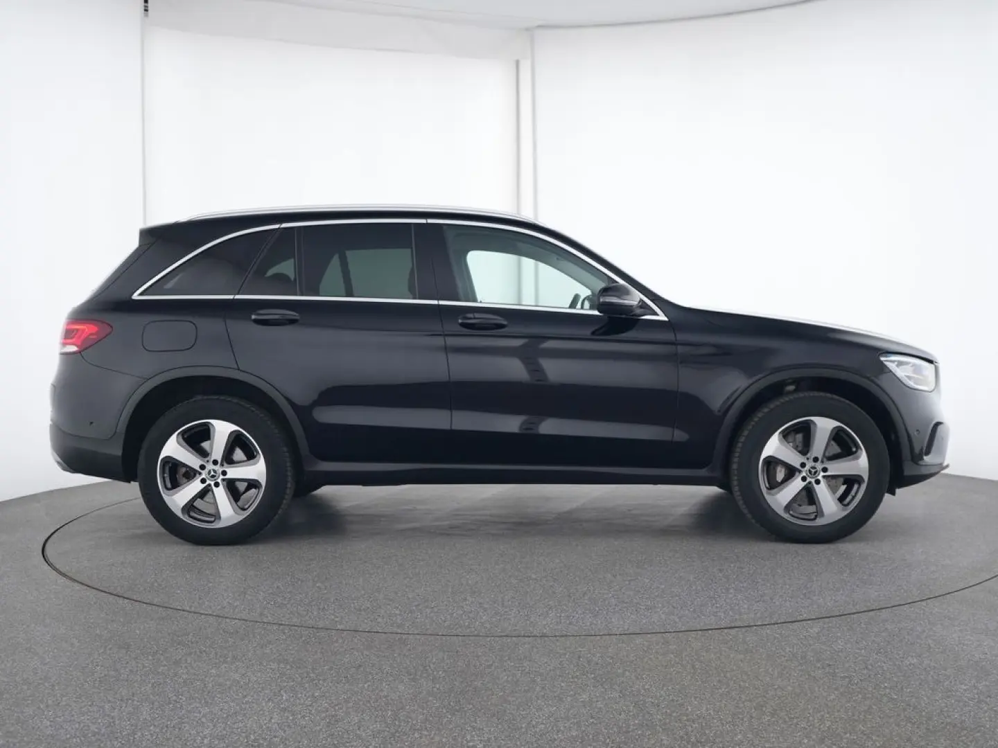 Mercedes-Benz GLC 300e Navi, LED, Tempomat, PDC