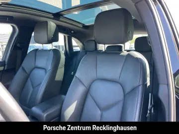 Macan S