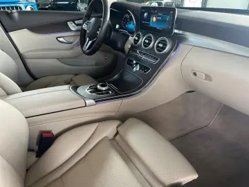 C 200 4M Luxury AHK Pano Memo LED SHZ Ambie. DAB