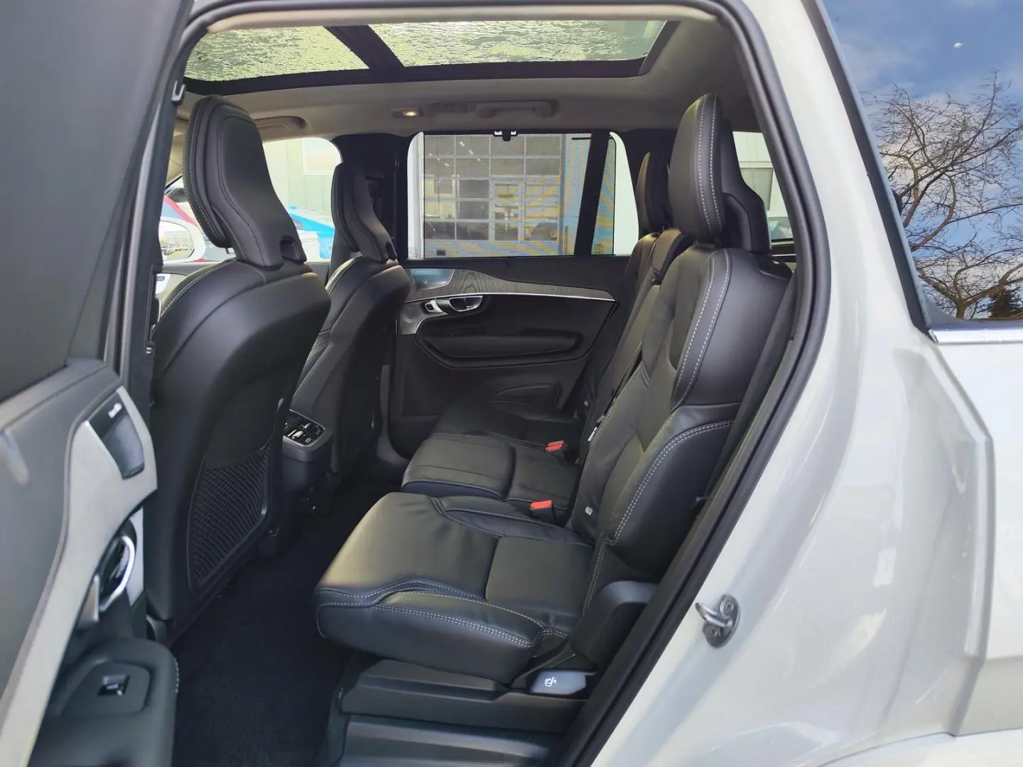 XC90 B5 AWD Ultimate Bright 360 4C B&W HUD STDHZ