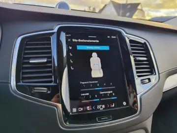 XC90 B5 AWD Ultimate Bright 360 4C B&W HUD STDHZ