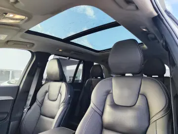 XC90 B5 AWD Ultimate Bright 360 4C B&W HUD STDHZ
