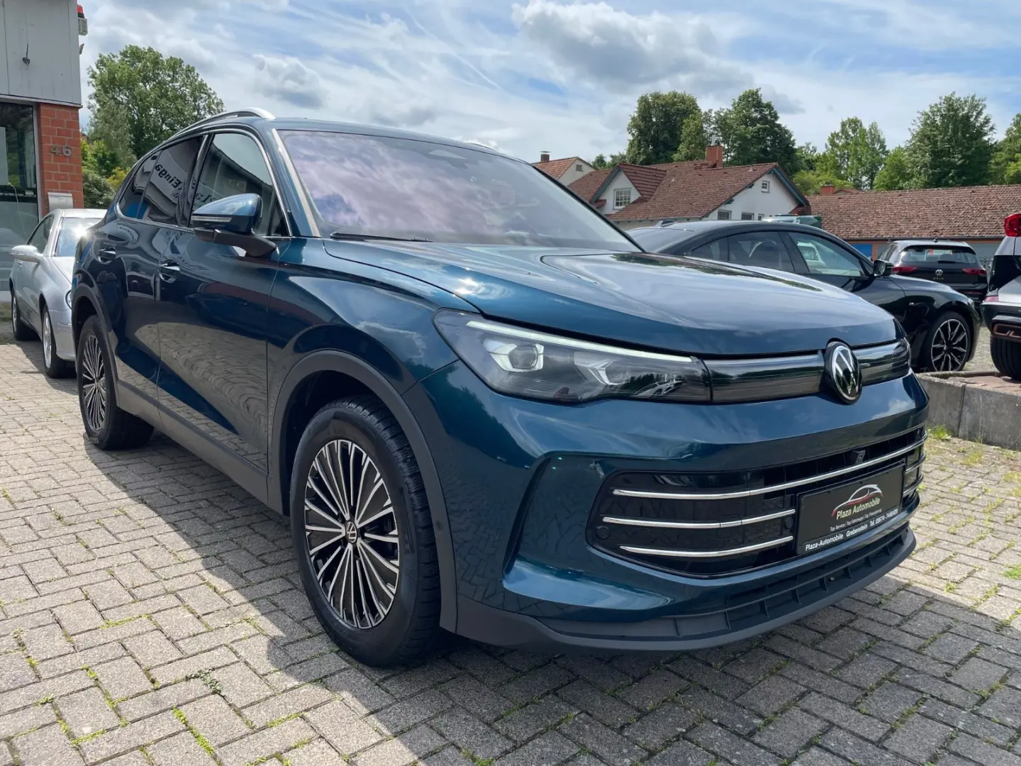 Tiguan 2.0 TDI Elegance PANO HUD STHZ SITZBELÜFT