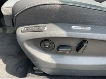 Tiguan 2.0 TDI Elegance PANO HUD STHZ SITZBELÜFT