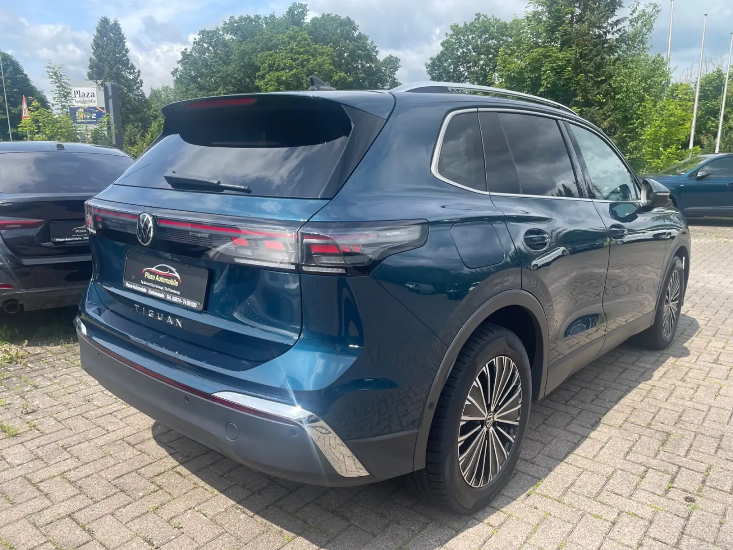 Tiguan 2.0 TDI Elegance PANO HUD STHZ SITZBELÜFT