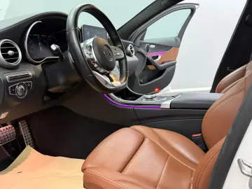 C 300 e AMG-LINE*MBEAM*PANO*VIRTUAL*LEDER*AMBI-L