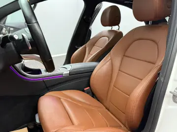 C 300 e AMG-LINE*MBEAM*PANO*VIRTUAL*LEDER*AMBI-L