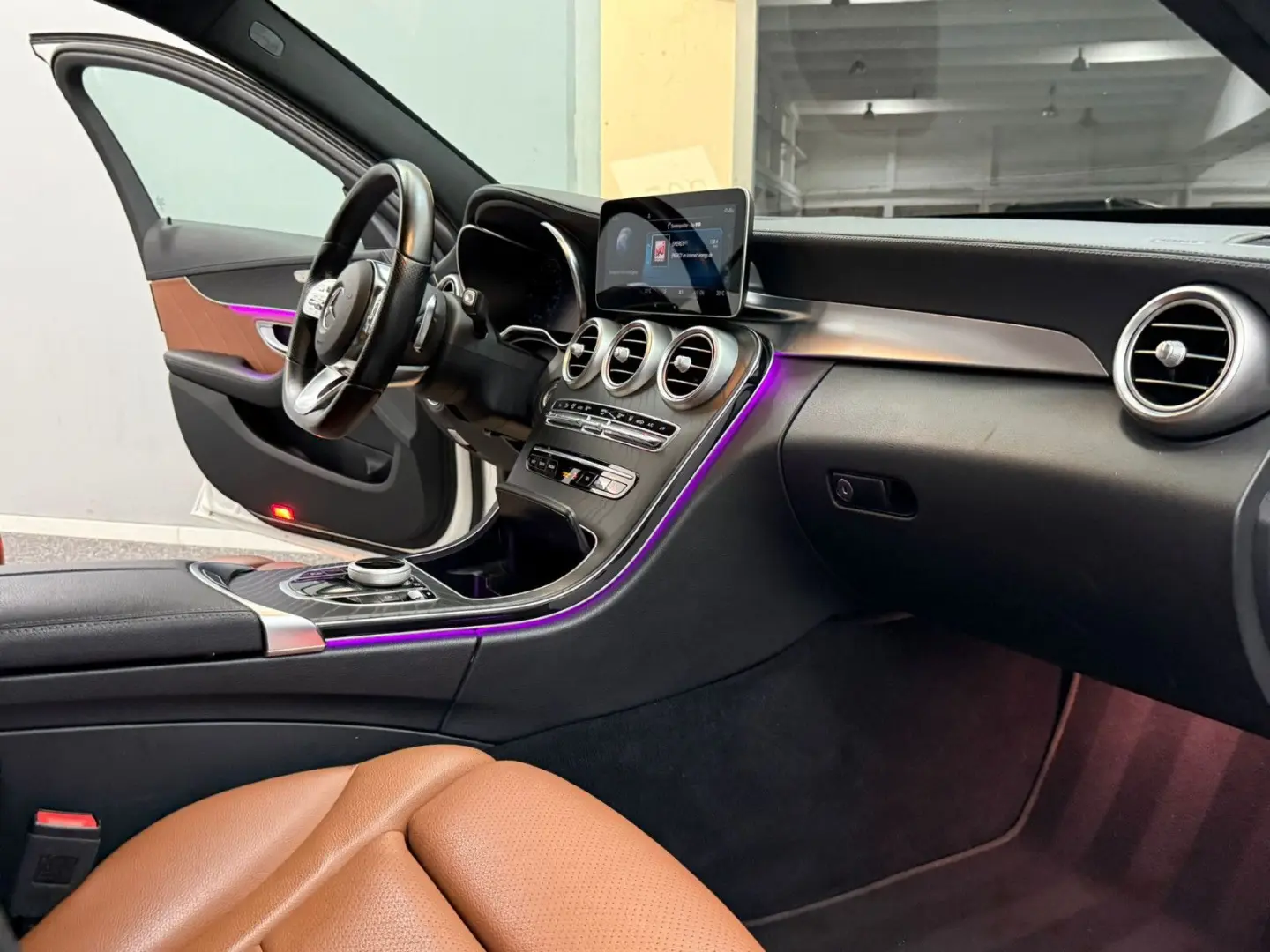 C 300 e AMG-LINE*MBEAM*PANO*VIRTUAL*LEDER*AMBI-L