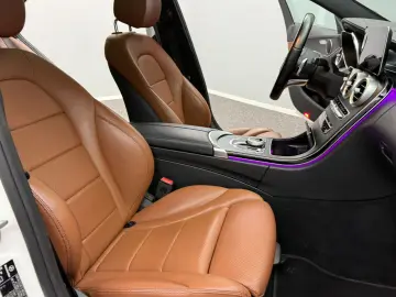 C 300 e AMG-LINE*MBEAM*PANO*VIRTUAL*LEDER*AMBI-L