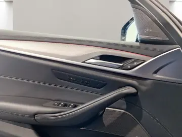 M5 Limousine AHK Driv.Assist.Prof Laser Kamera