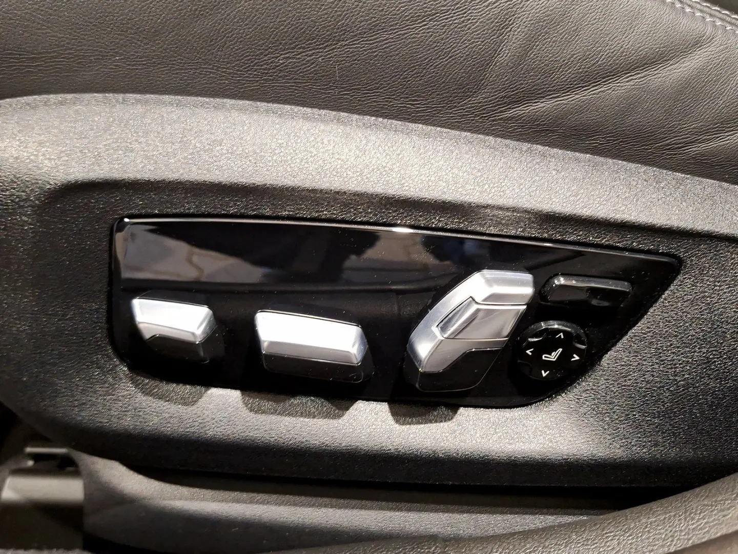 M5 Limousine AHK Driv.Assist.Prof Laser Kamera