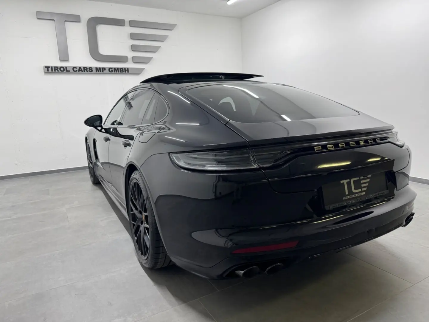 Panamera 4 E-Hybrid Platinum Edition