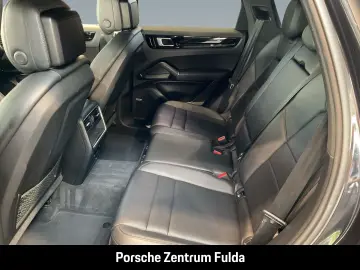 Cayenne BOSE Rückfahrkamera Abstandstempomat LED