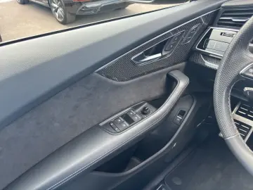 SQ8 4.0 TFSI quattro tiptronic Matrix Panoramada