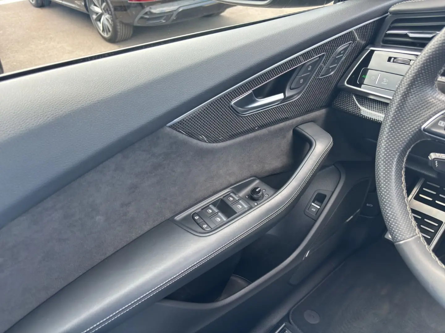 SQ8 4.0 TFSI quattro tiptronic Matrix Panoramada