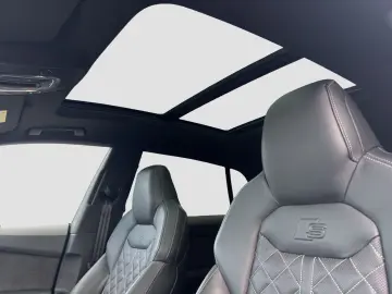SQ8 4.0 TFSI quattro tiptronic Matrix Panoramada