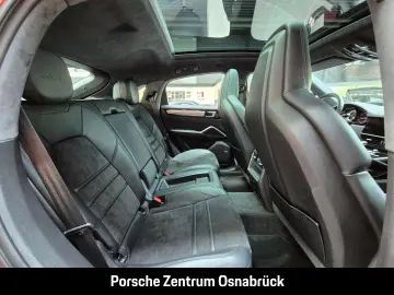 Cayenne GTS Coupe AHK Luft BOSE Matrix Abstandsr