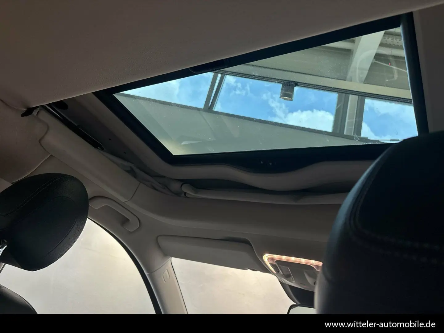 Marco Polo 300d 4MATIC AMG+STANDHZ+360°+AIRMATIC