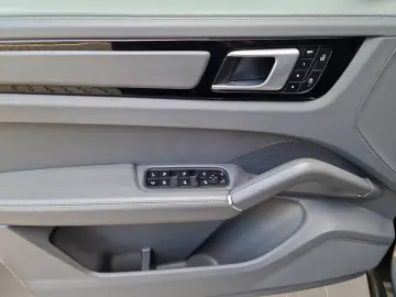 Cayenne E-Hybrid Coupe Luft HuD 360 14w 21z Inno