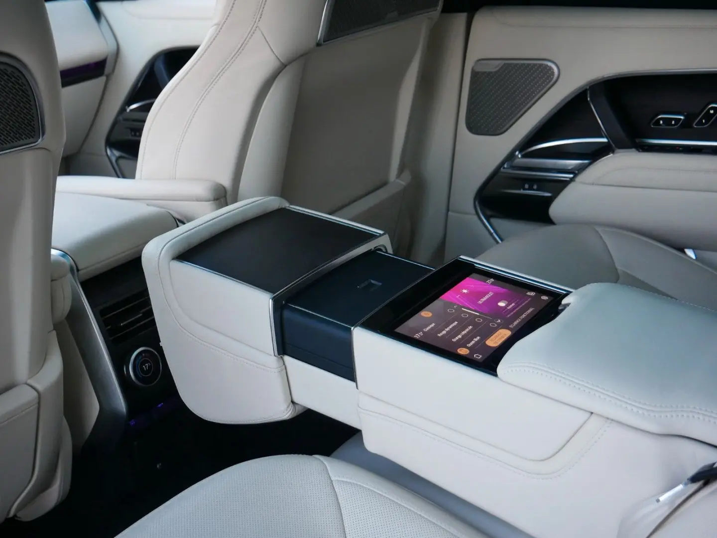 RR V8 4.4 P530 Autobiography Pano/Webasto/AHK