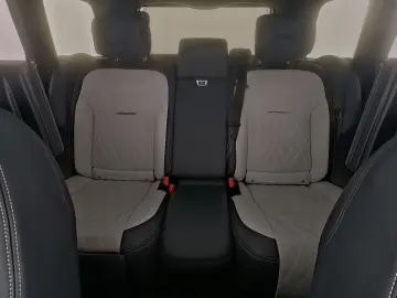 Range Rover SV Autobiography Dynamic Matrix