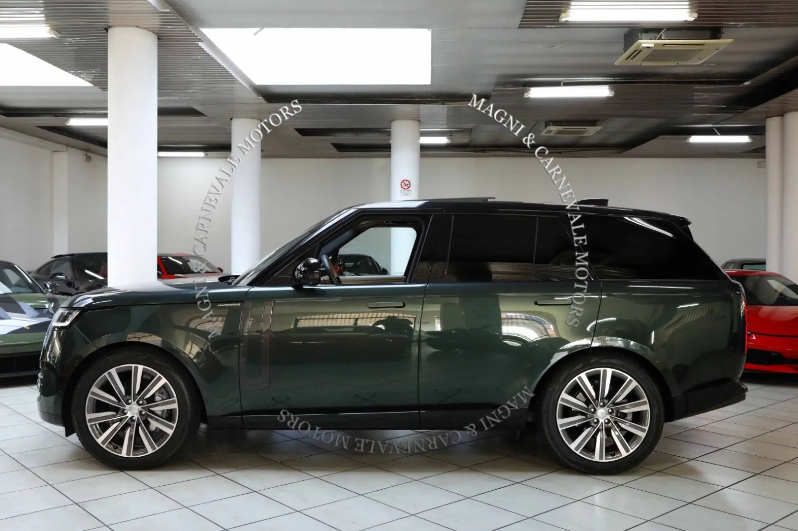 Range Rover D350 HSE - VAT - 22