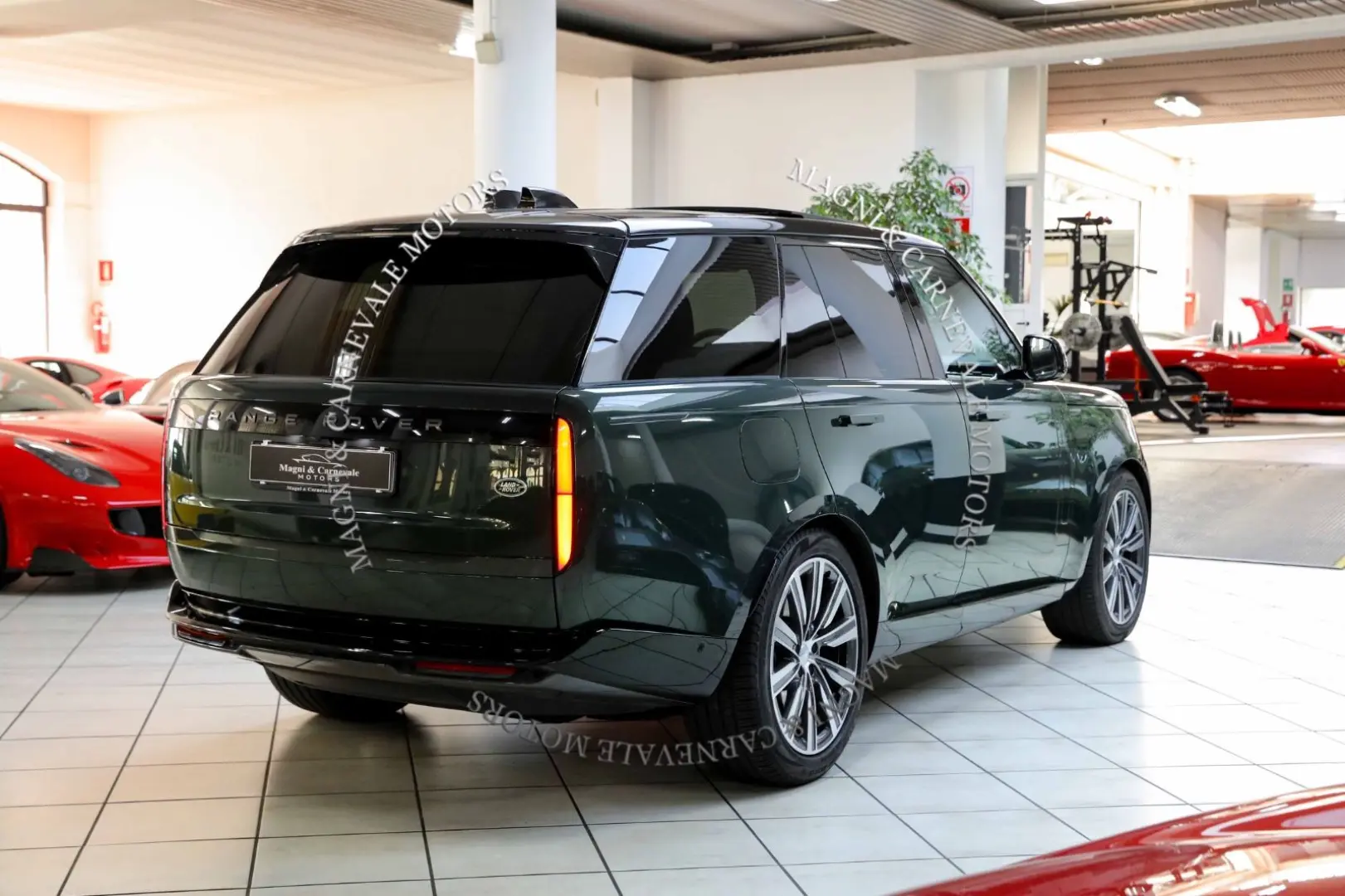 Range Rover D350 HSE - VAT - 22