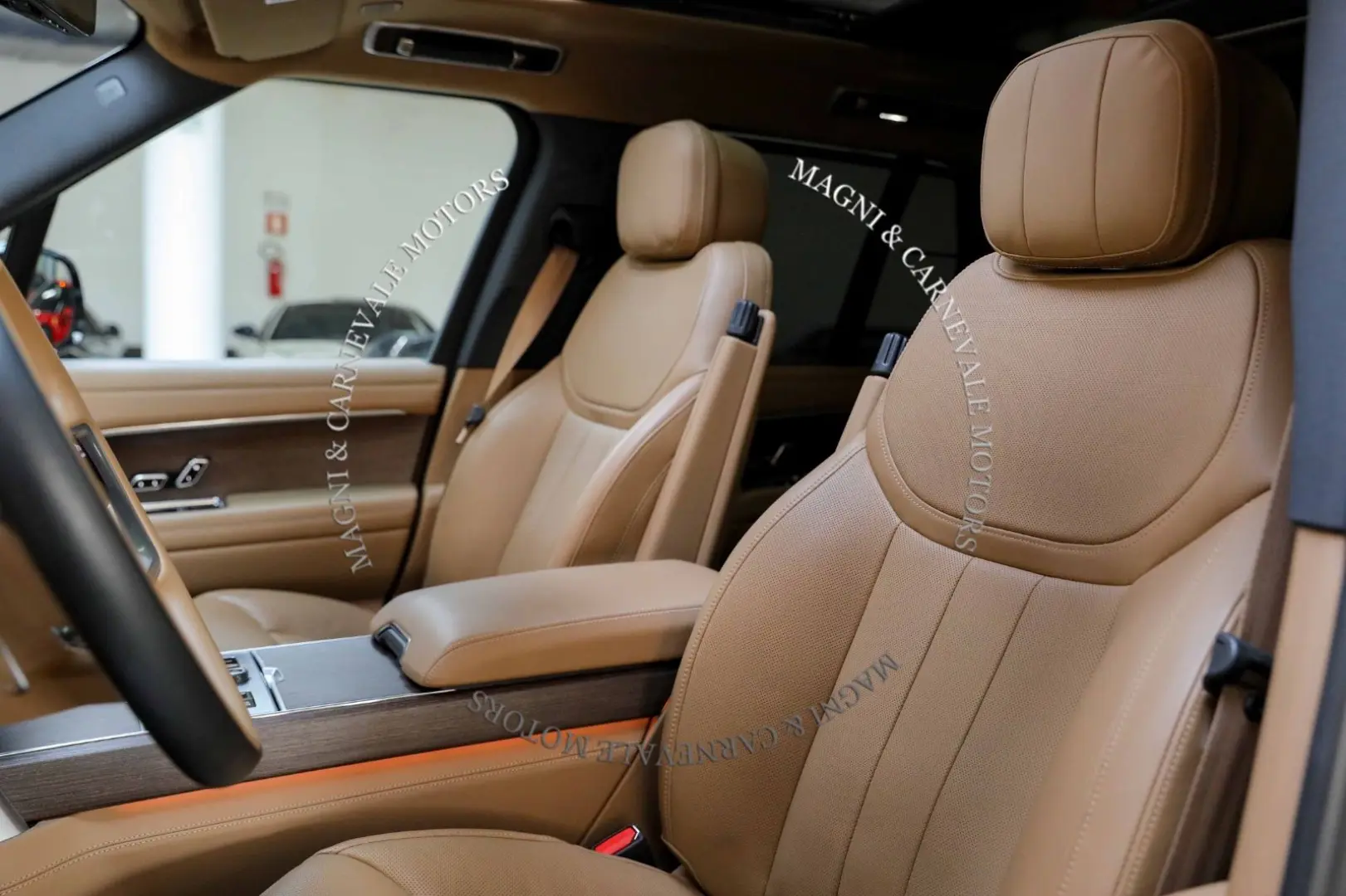 Range Rover D350 HSE - VAT - 22