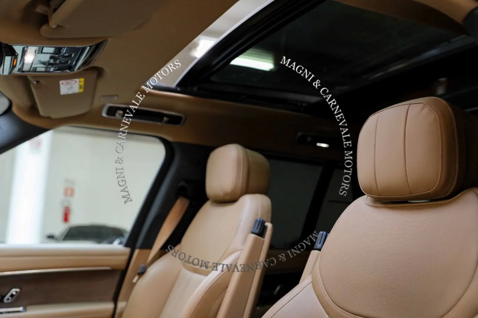 Range Rover D350 HSE - VAT - 22