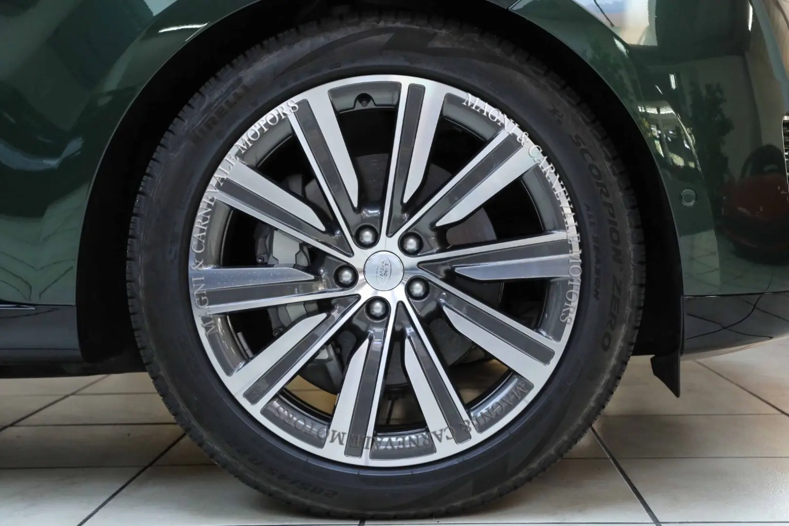 Range Rover D350 HSE - VAT - 22
