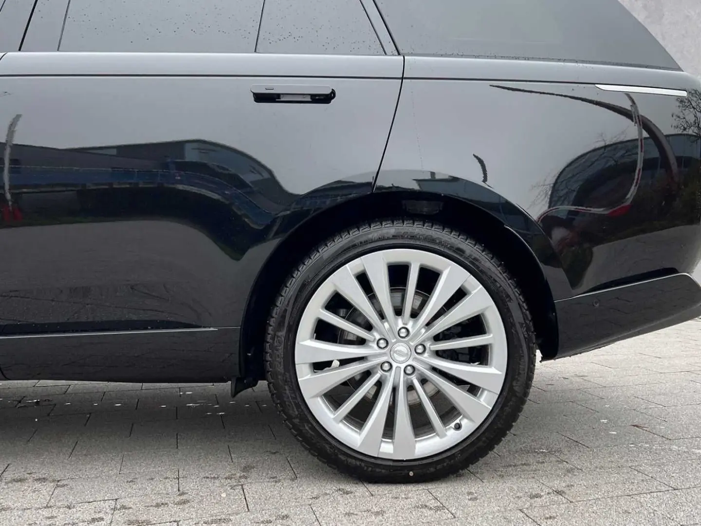 Range Rover P530 SV