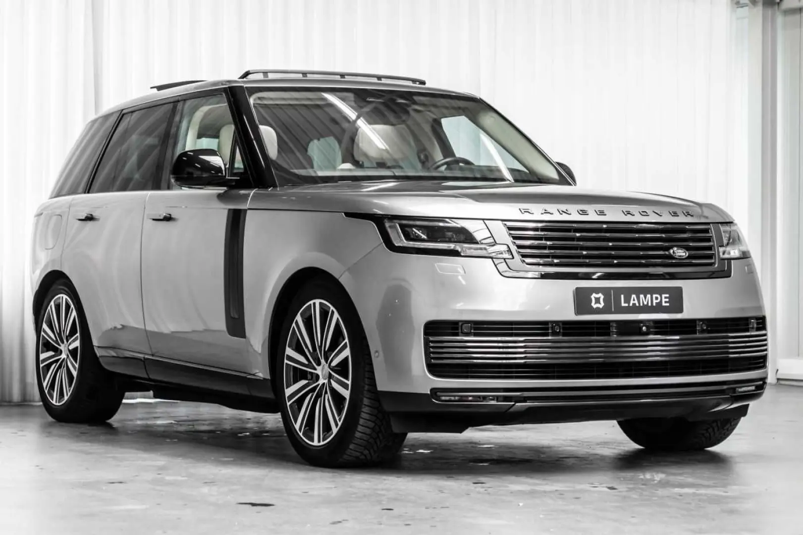 Range Rover P510e Hybrid SV Massage Meridian 1.6