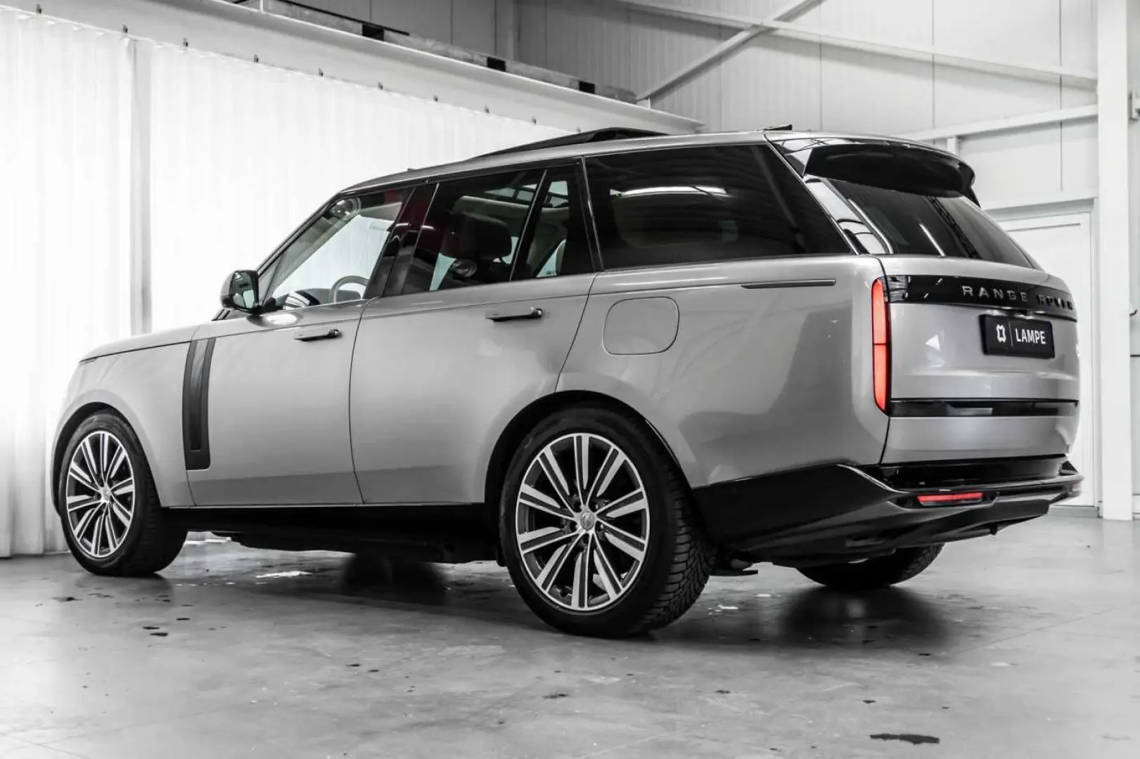 Range Rover P510e Hybrid SV Massage Meridian 1.6