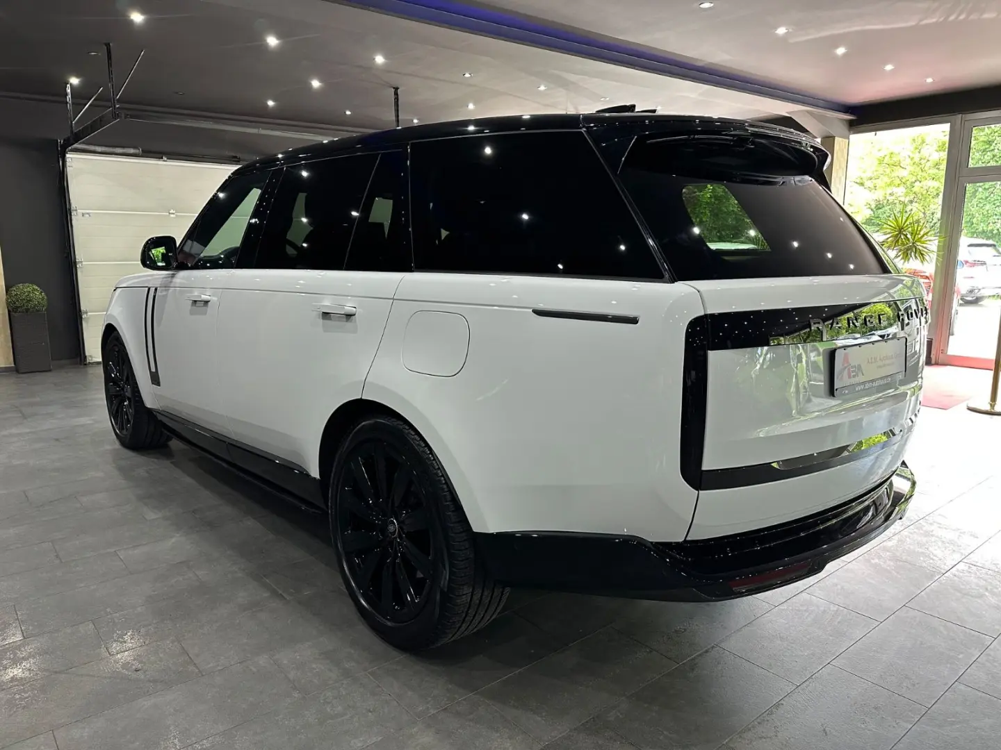 Range Rover Autobiography P460e LWB /2xTV / VOLL