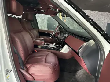 Range Rover Autobiography P460e LWB /2xTV / VOLL