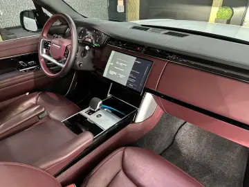 Range Rover Autobiography P460e LWB /2xTV / VOLL