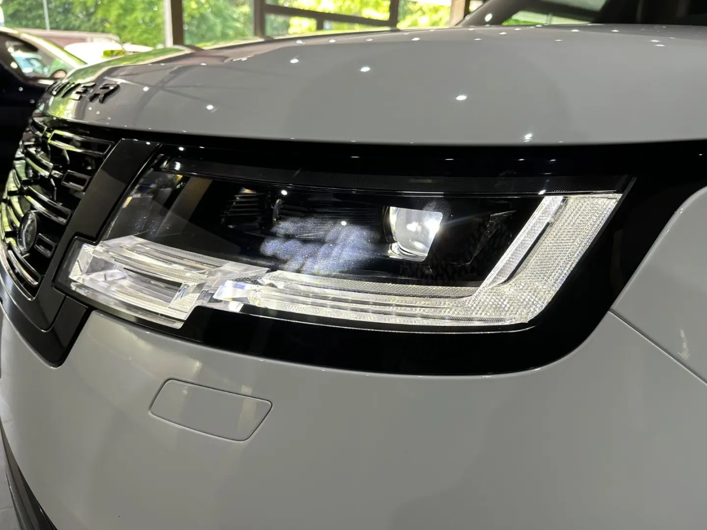Range Rover Autobiography P460e LWB /2xTV / VOLL