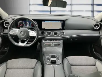 E 200 4M Limousine AMG Pano+Widescreen+Kam+Ambi