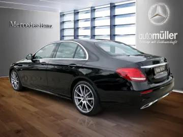 E 200 4M Limousine AMG Pano+Widescreen+Kam+Ambi