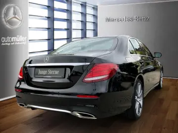 E 200 4M Limousine AMG Pano+Widescreen+Kam+Ambi