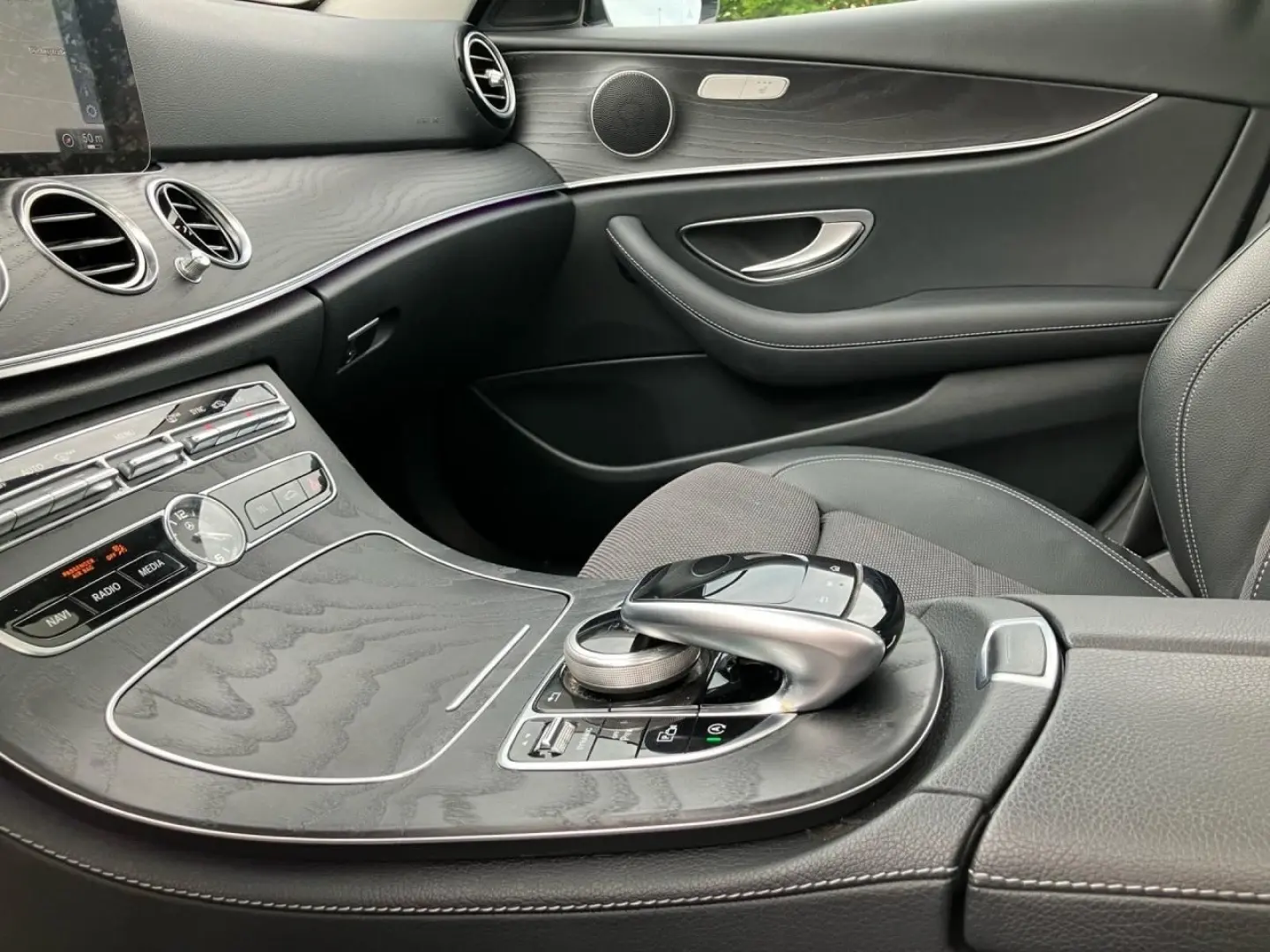 E 200 4M Limousine AMG Pano+Widescreen+Kam+Ambi