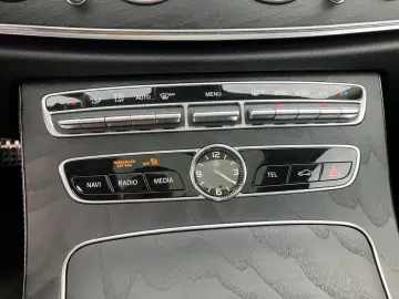 E 200 4M Limousine AMG Pano+Widescreen+Kam+Ambi
