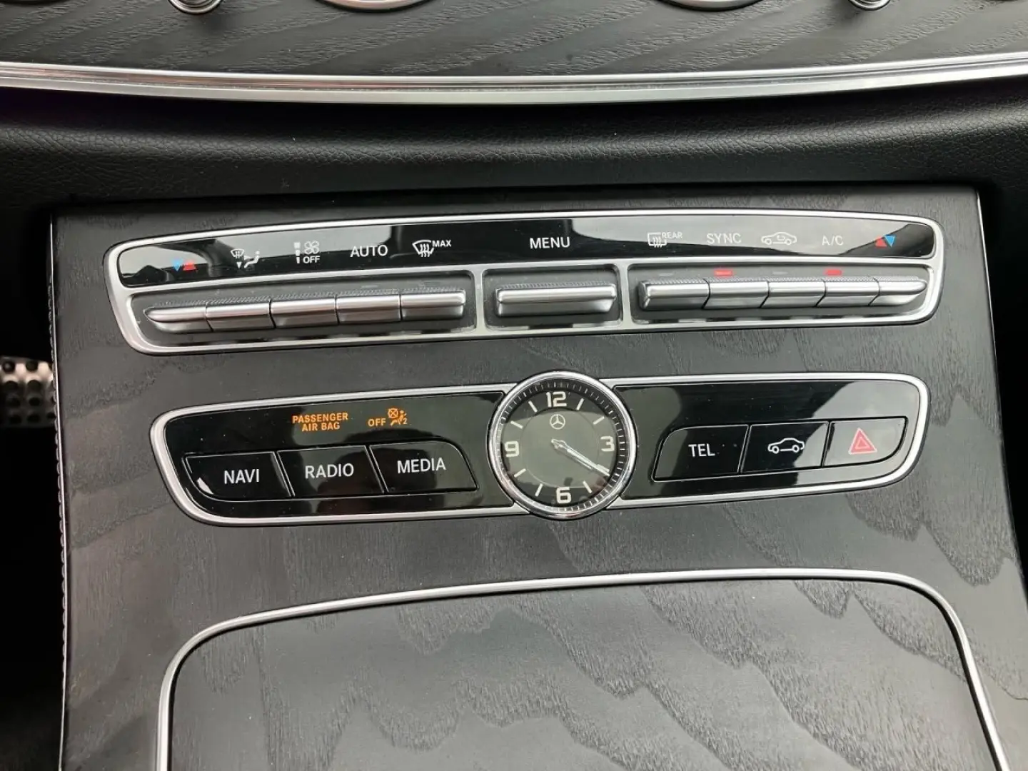 E 200 4M Limousine AMG Pano+Widescreen+Kam+Ambi